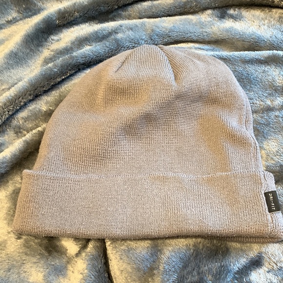 NIKE dri-fit Beanie Hat Cap - Picture 4 of 5